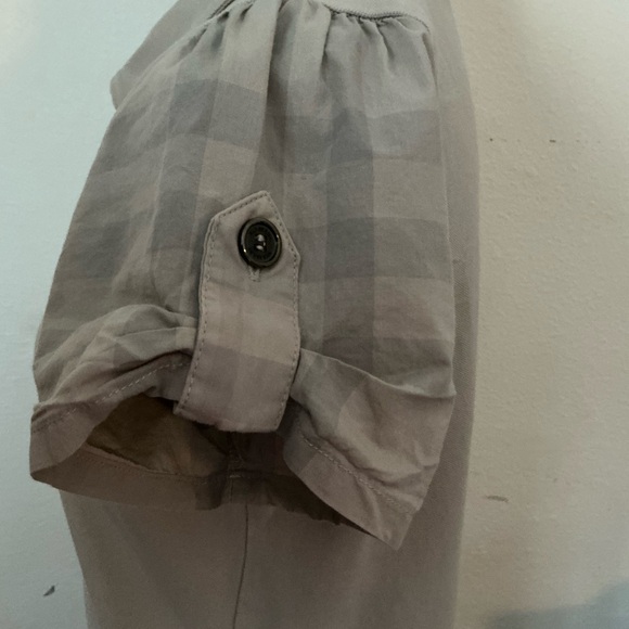 Burberry Juniors Large Beige Top - Picture 5 of 7